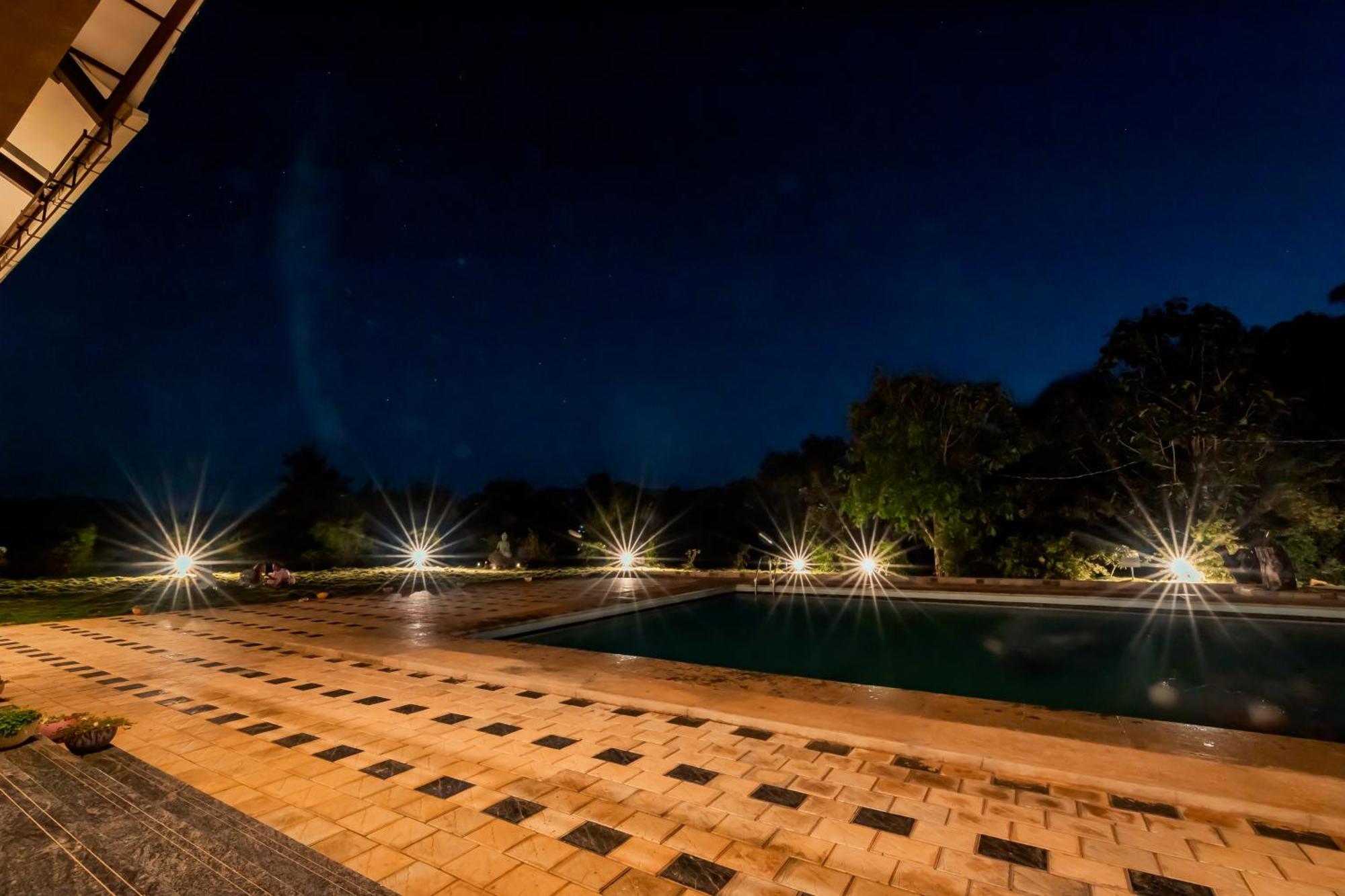 Commune18 Spa Resorts Chikmagalūr Kültér fotó