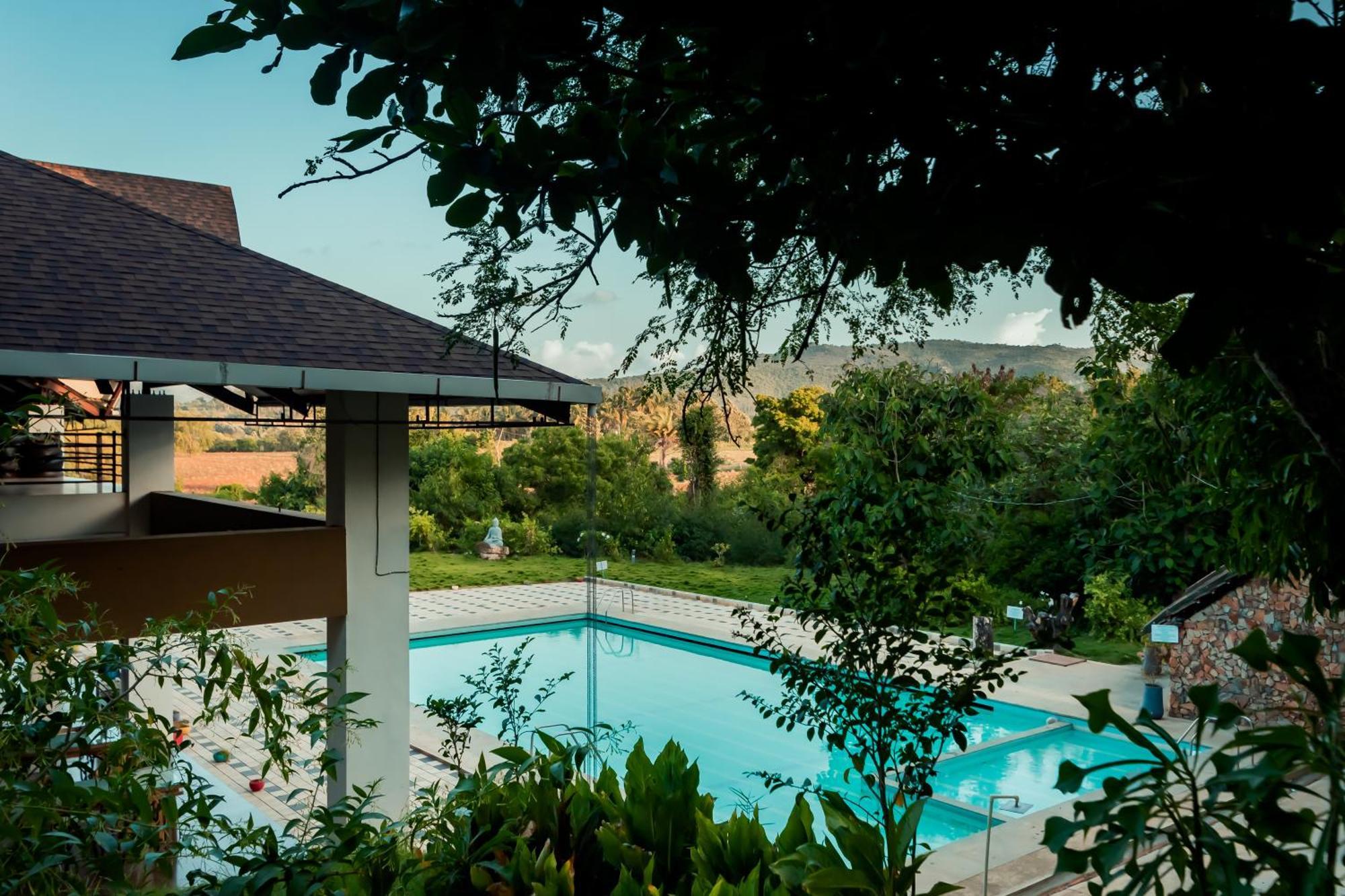 Commune18 Spa Resorts Chikmagalūr Kültér fotó