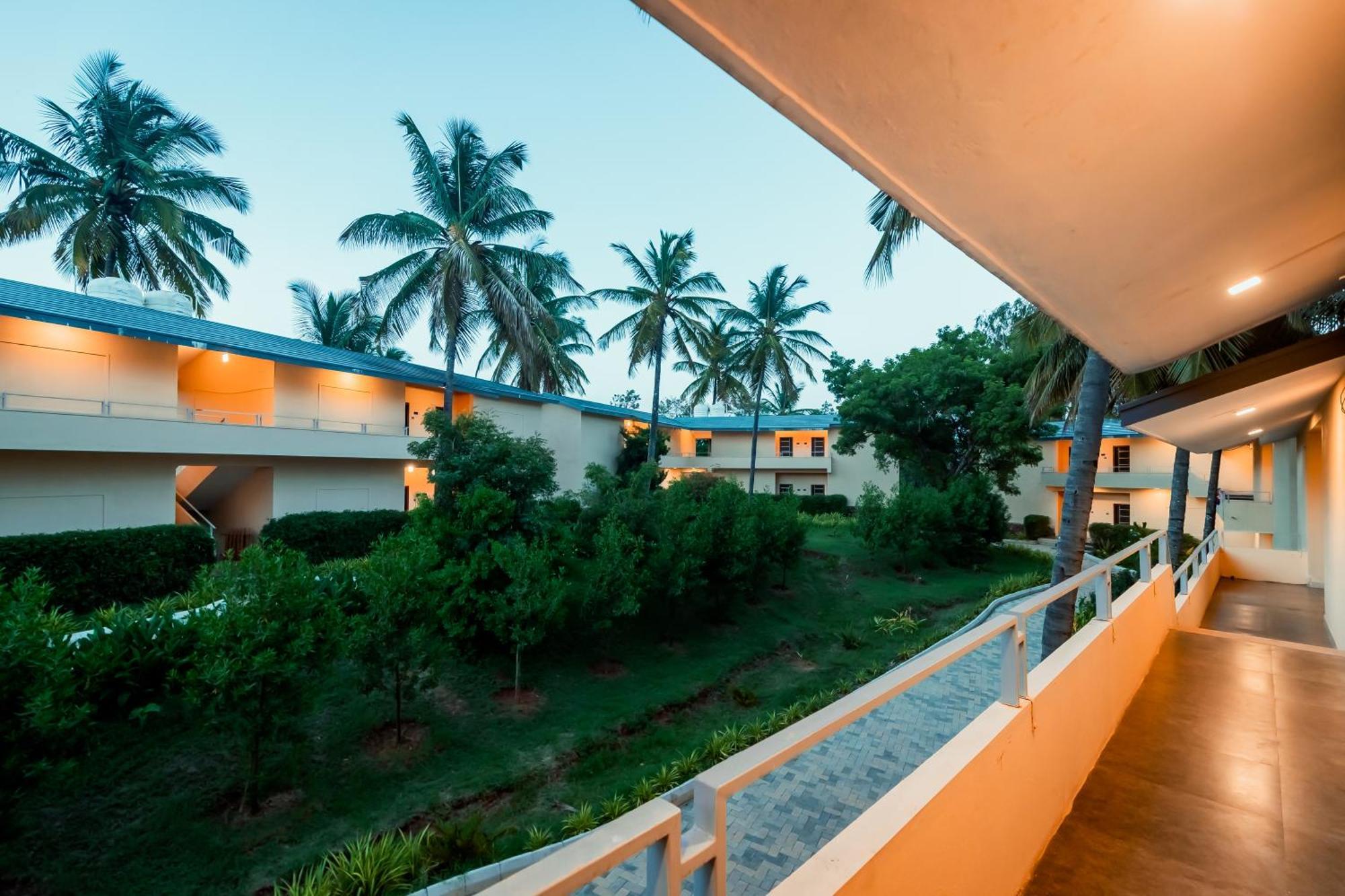 Commune18 Spa Resorts Chikmagalūr Kültér fotó