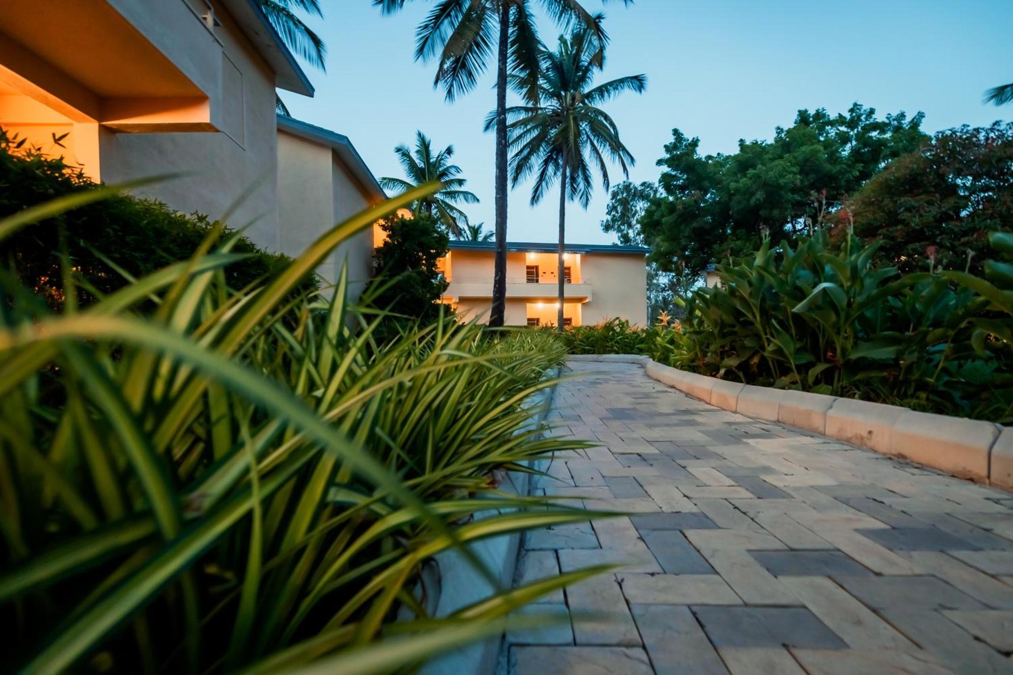 Commune18 Spa Resorts Chikmagalūr Kültér fotó