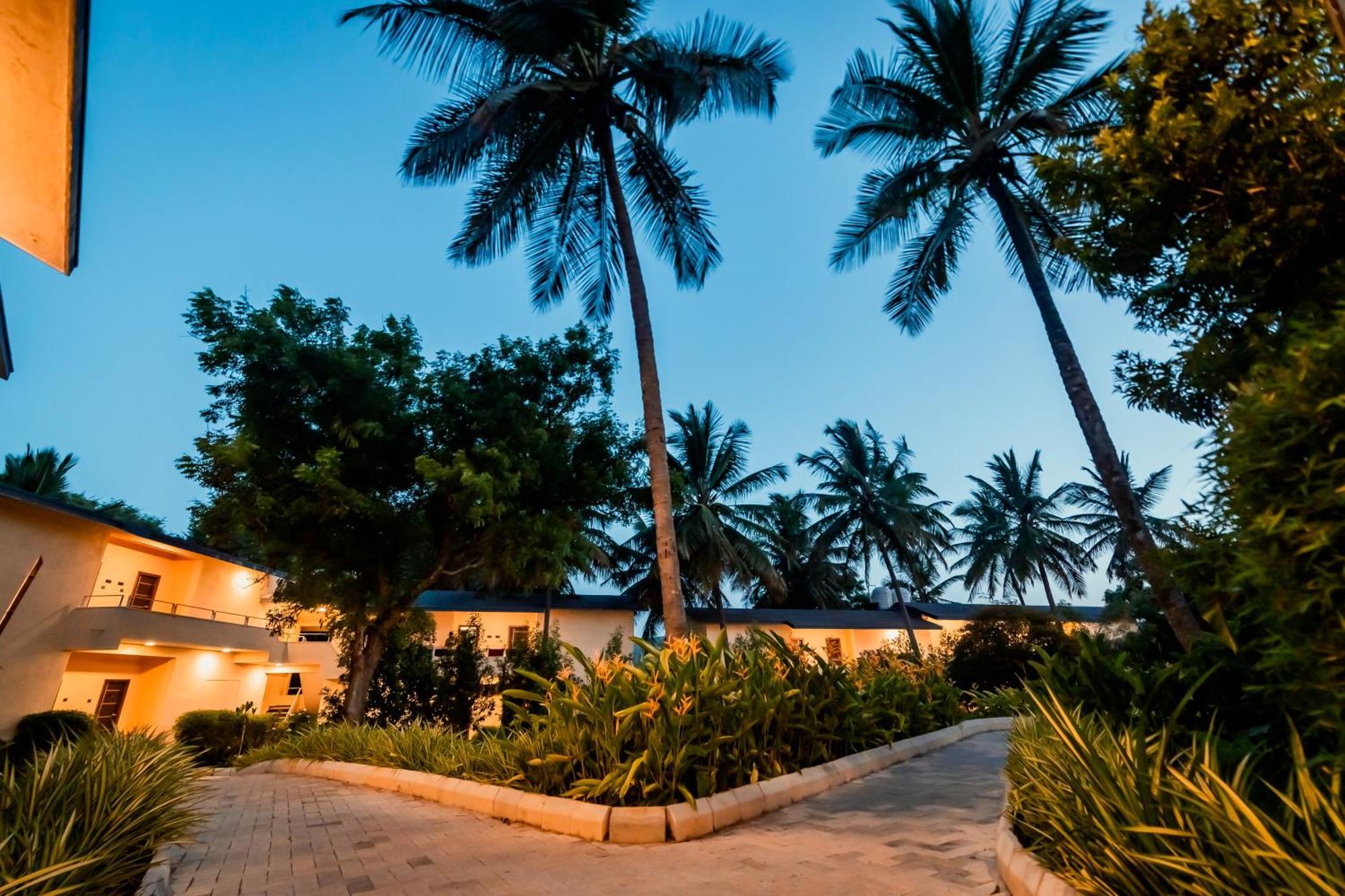 Commune18 Spa Resorts Chikmagalūr Kültér fotó