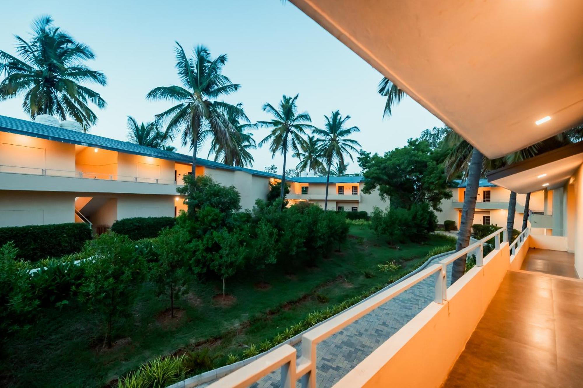 Commune18 Spa Resorts Chikmagalūr Kültér fotó
