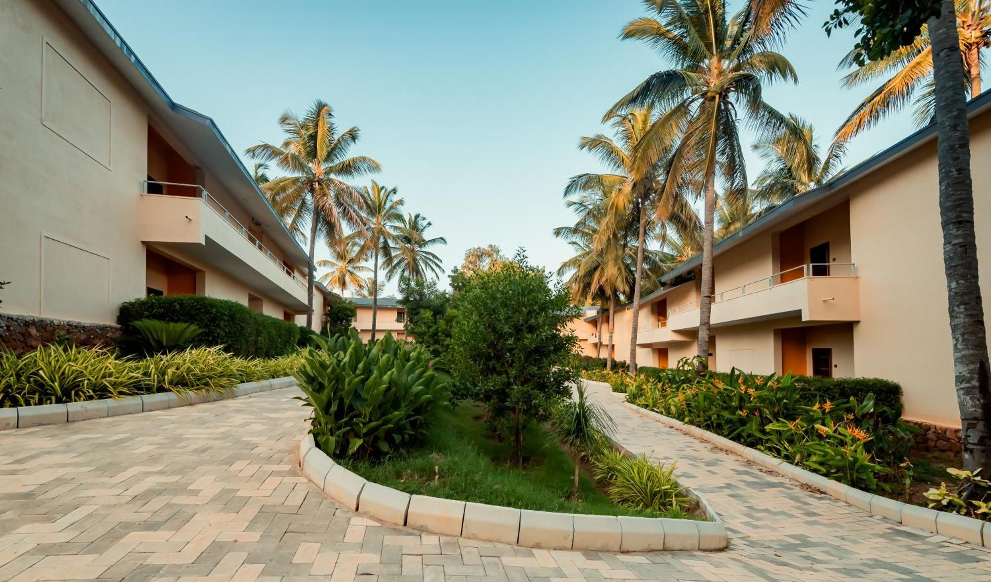 Commune18 Spa Resorts Chikmagalūr Kültér fotó