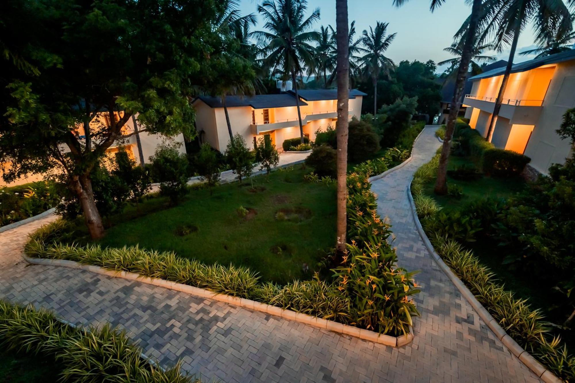 Commune18 Spa Resorts Chikmagalūr Kültér fotó