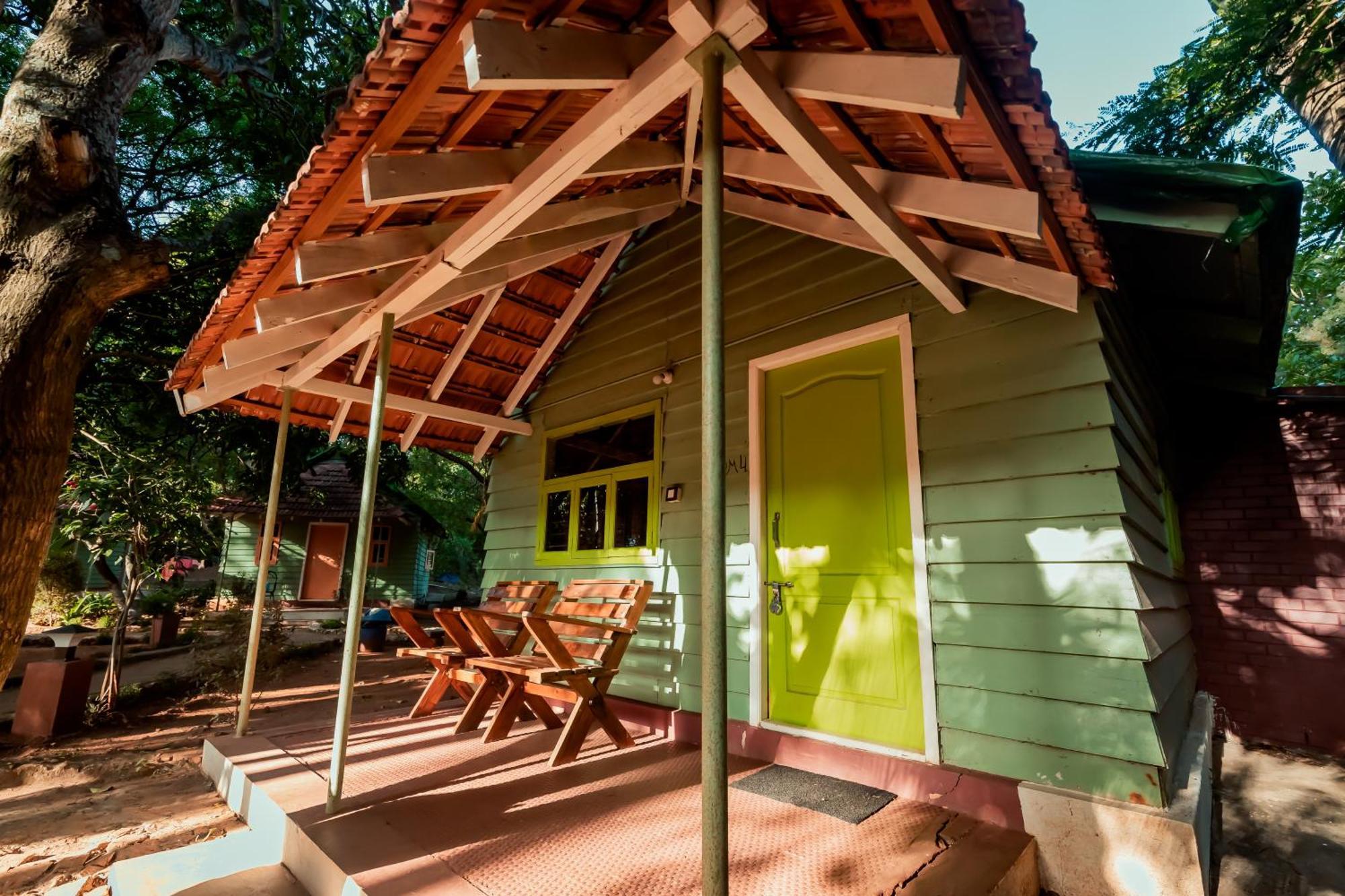 Commune18 Spa Resorts Chikmagalūr Kültér fotó